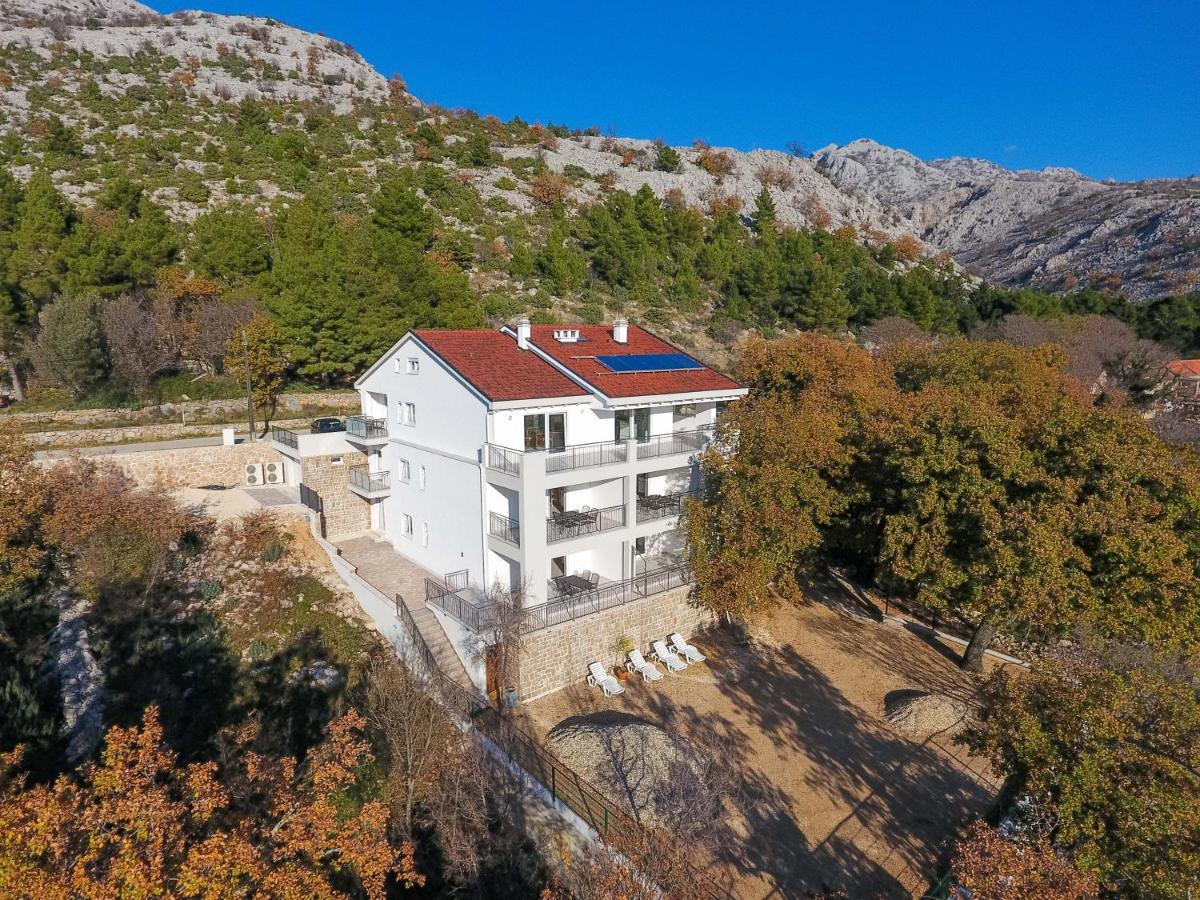 Apartmani Villa Paulo Starigrad Paklenica Buitenkant foto