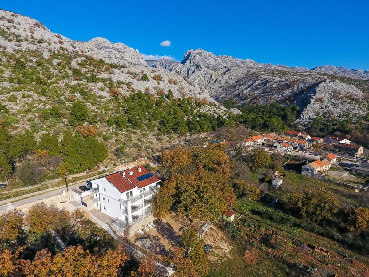 Apartmani Villa Paulo Starigrad Paklenica Buitenkant foto