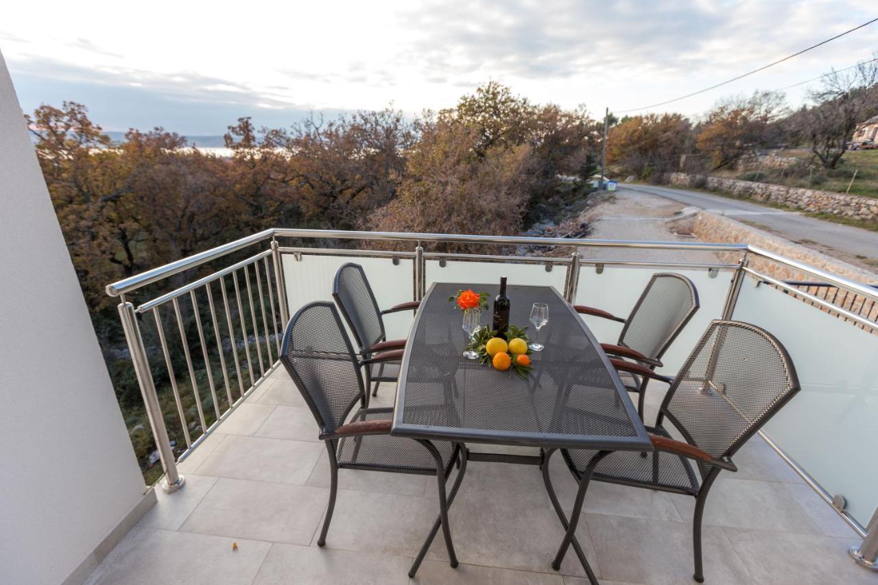 Apartmani Villa Paulo Starigrad Paklenica Buitenkant foto