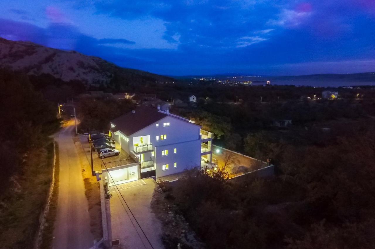 Apartmani Villa Paulo Starigrad Paklenica Buitenkant foto